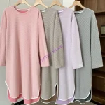 Cozy Striped Pregnancy Sleepshirt Breathable Acrylic Fabric Material Soft Warm Maternity Loungewear For Cold Weather - Imagine 2