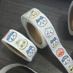 500pcs Chikawas Roll Stickers ハチワレ うさぎ ちいかわ Cute Decoration Cute Handbook Seal Stickers Kawaii Diy Water Cup Desktop Stickers - Imagine 4